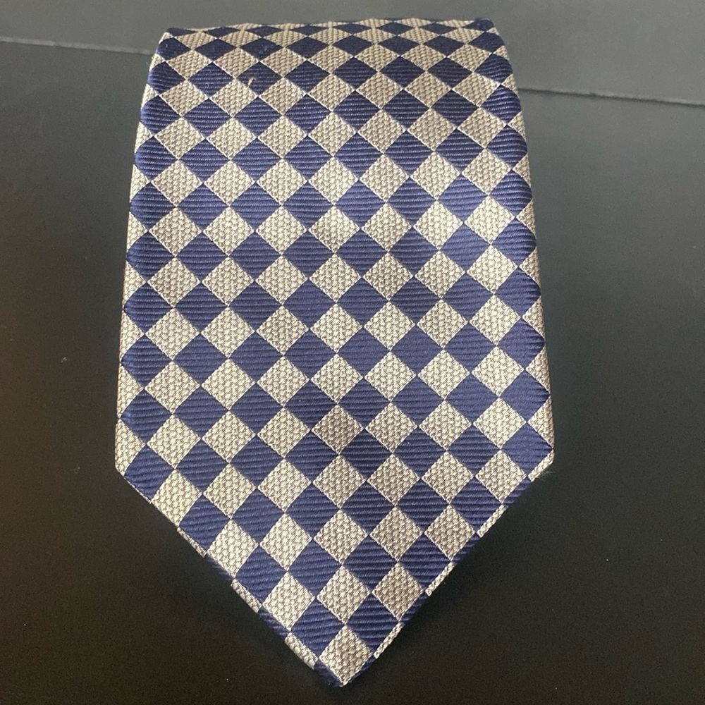 Tom James Silk Jacquard Hand Made Navy Silver Checkered Geo Tie